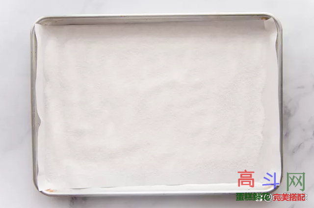如何做巧克力瑞士卷蛋糕！详细做法步骤看过来